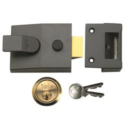 <b>Yale 89 Deadlocking Nightlatch</b>