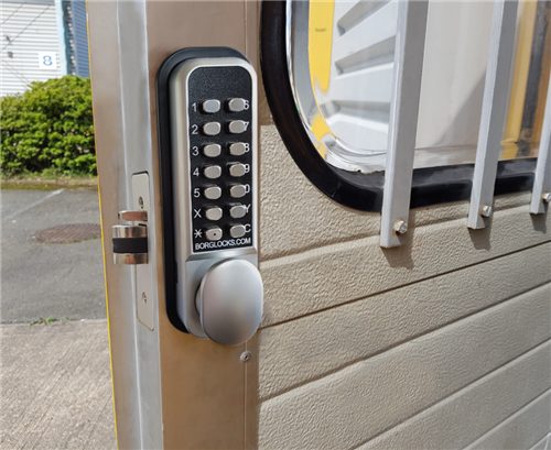 Borg Locks BL2202 ECP 28mm ali latch, inside paddle handle with holdback &amp; ECP coding chamber