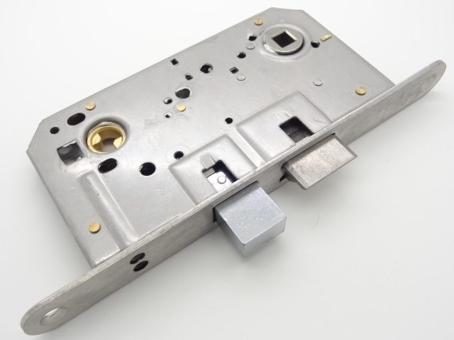 Trioving 5312/8 RH &amp; LH Lock Case