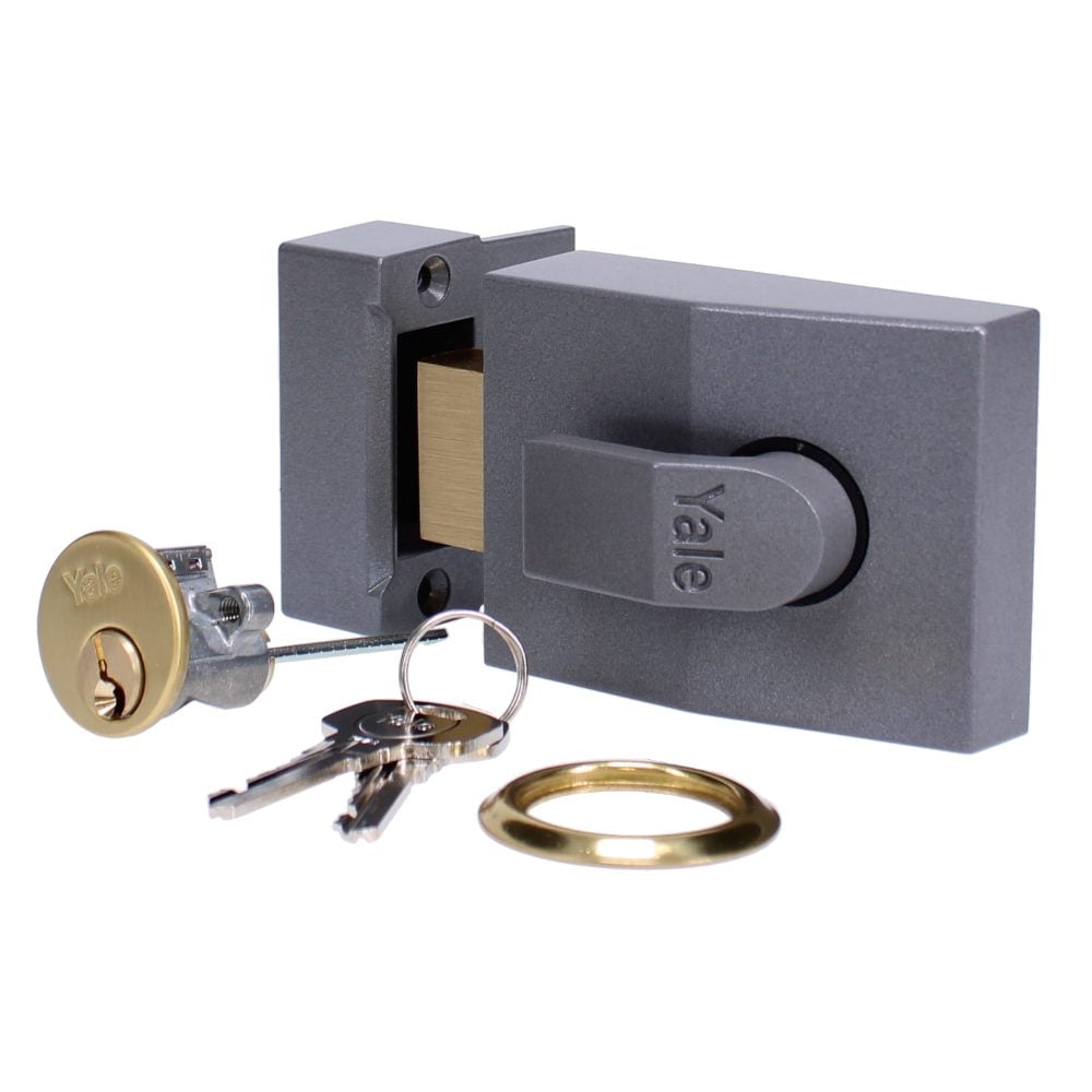 YALE 82 Deadbolt Nightlatch